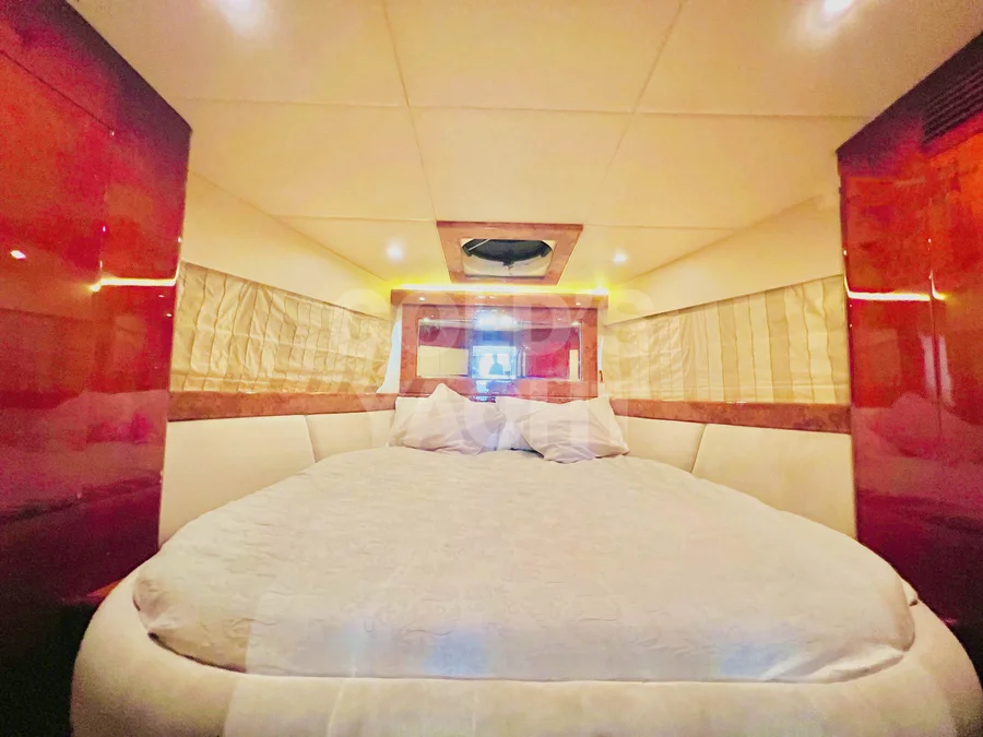 Explorer Goldeon Nightingale 65 Yacht